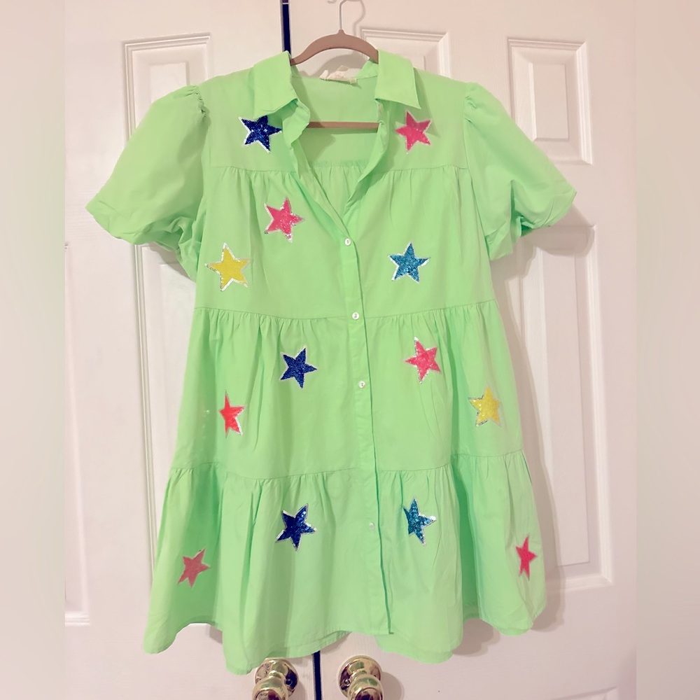 Peach Love California Size Large. Buttons down front with colorful sequin stars!